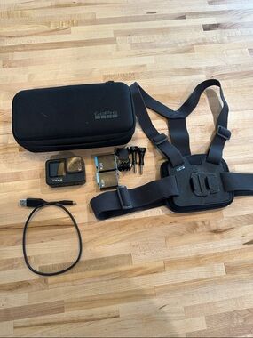 GoPro Hero 9 Black - Kit with Chest Mount, Case and Accessories